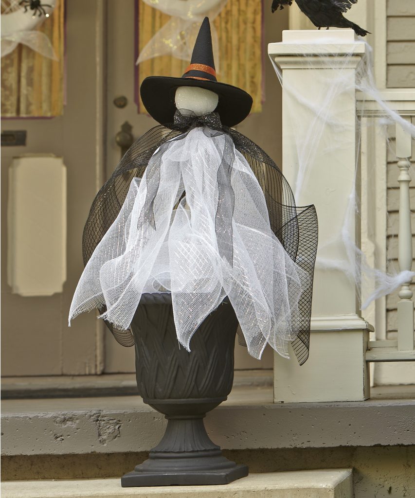 Witch Topiary - FloraCraft